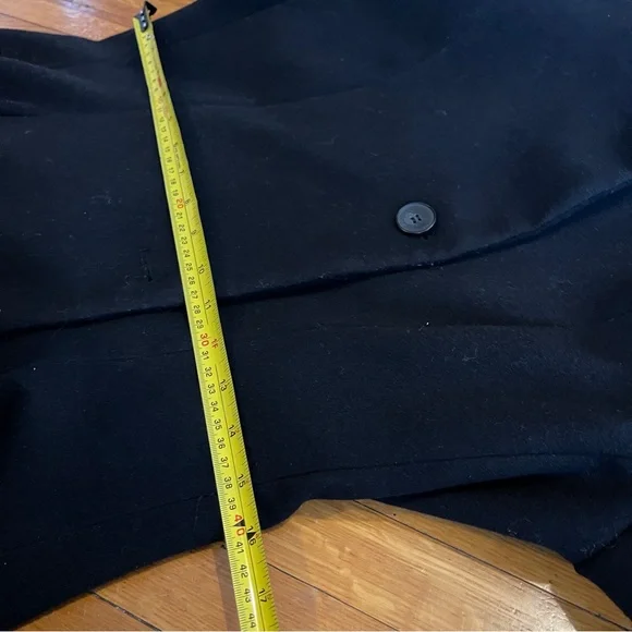 Coat - Picture 9 of 9